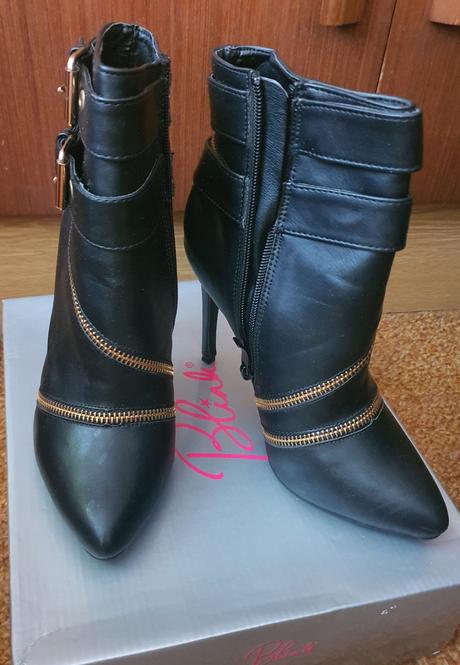 Kotnikove čižmičky, 37