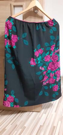 Sukňa s kvetmi, 42