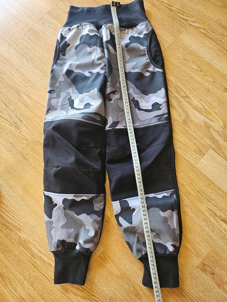 Softshellové nohavice, 122