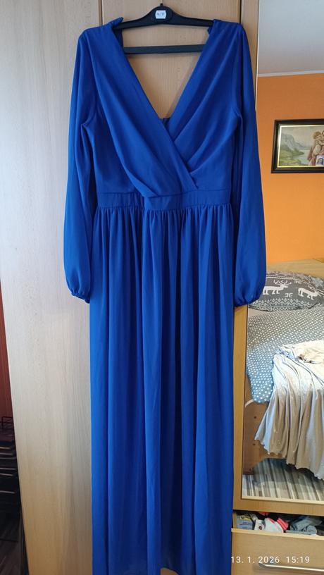 Spoločenské šaty, 42