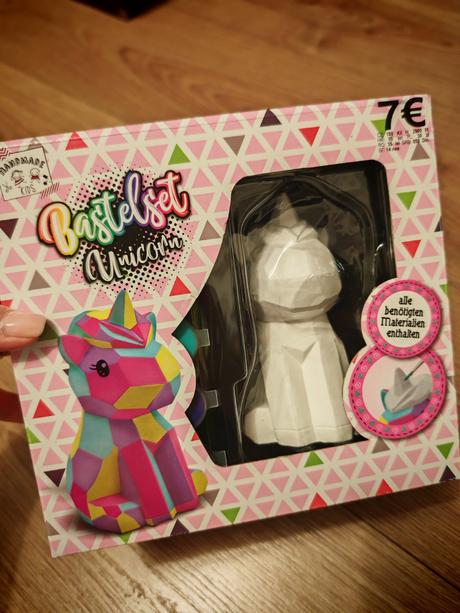 Jednorožec na vymaľovanie, 