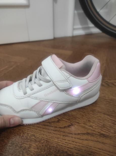 Svietiace tenisky reebok, reebok,32