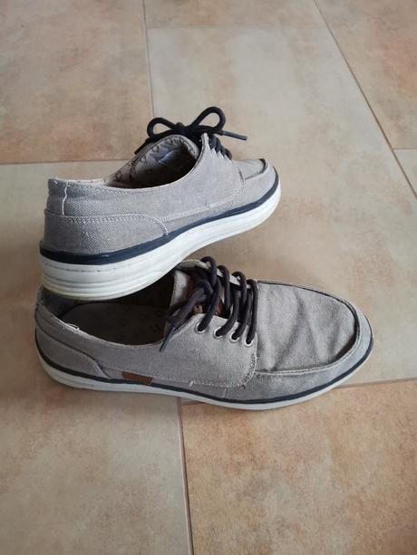 Pekné platené tenisky, 41