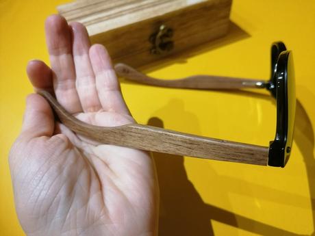 Slnečné okuliare, farba orech s krabičkou, 