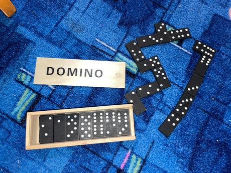Drevené domino,