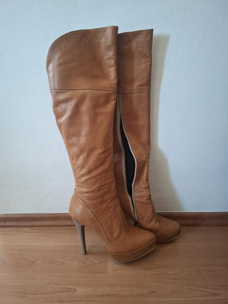 Kožené čižmy, 39