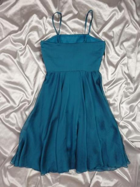 Kvalitné spoločenské šaty, 36