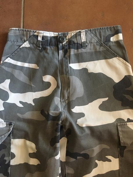 Maskáčové nohavice, 134