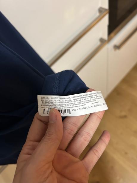 Tmavomodre tricko, gate,m