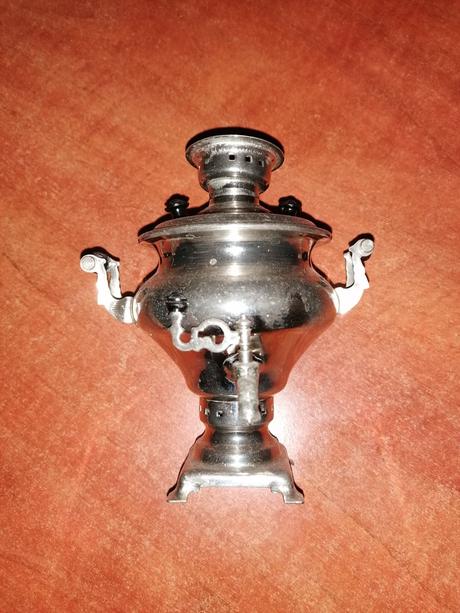 Samovar-dekoracia, 