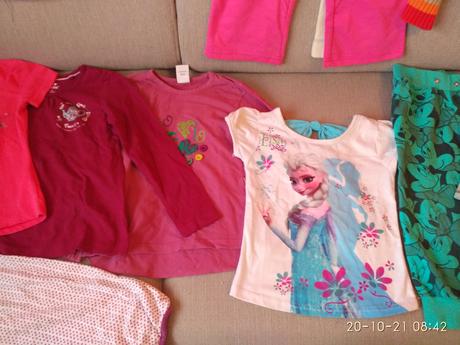 Balík oblečenia, 104–116