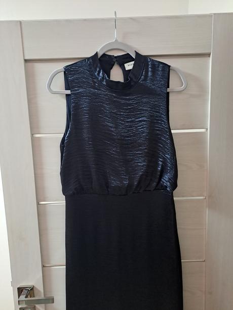 Spoločenské modré šaty, 40