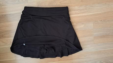 Sukna so sortkami vel.l, l