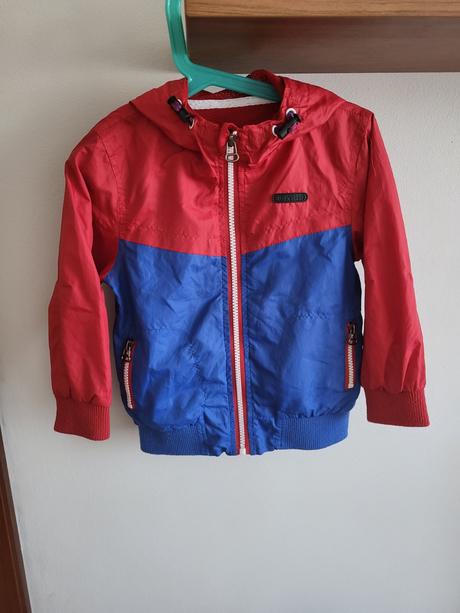 Tenka vetrovka, rebel,98