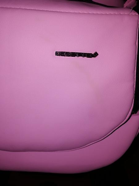 Čím vyčístím špinavú koženú tašku?