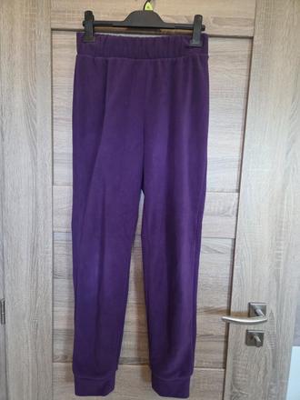 Hrubšie tepláky, xs