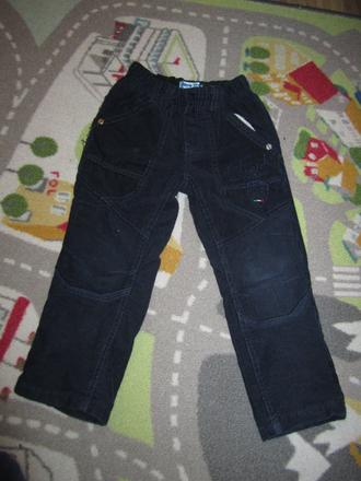 Mencestrove nohavice, 104