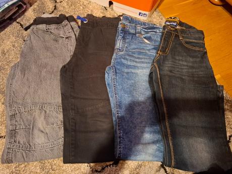 Balík oblečenia, 122–134