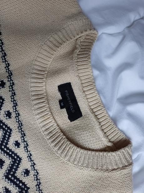 Krásny svetrík zn.fisherfiled, m