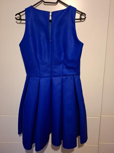 Spoločenské šaty, 38