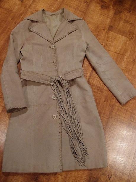 Elegantný jelenicový plášť veľ. 36, s