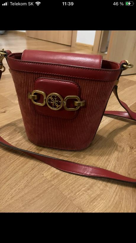 Kabelka guess, guess