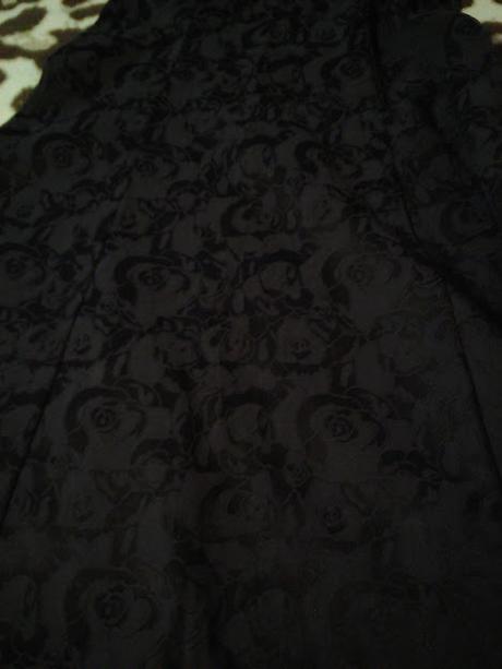 Spoločenské šaty, 36