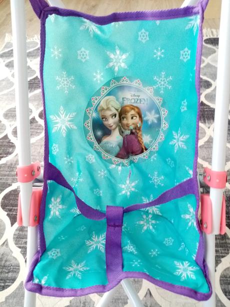 Kočík pre bábiky, 