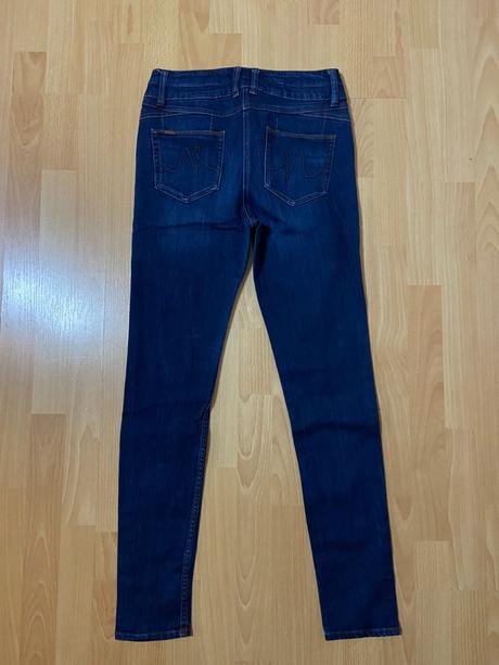 Tmavomodré rifle next, next,38