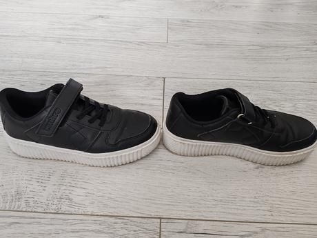 Predám tenisky č. 33, umbro,33