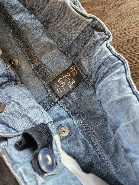 Kratasy s opaskom, zara,98