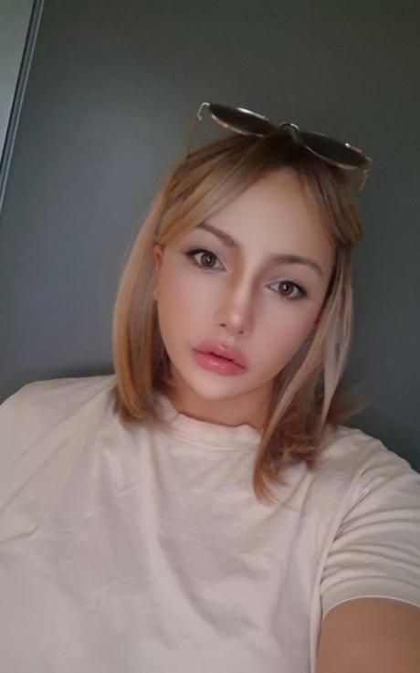 Parochňa k-pop lisa,