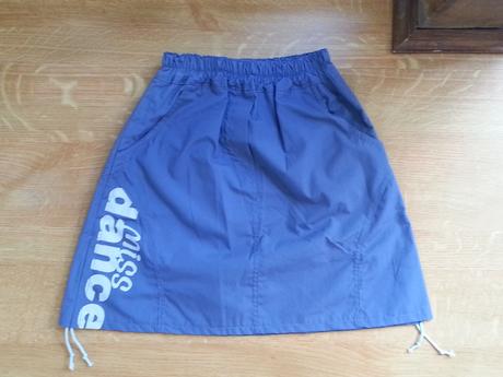 Dievčenská sukňa., 110 / 122