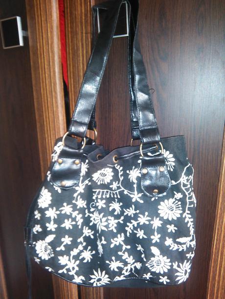 Vyšívaná letná taška, 