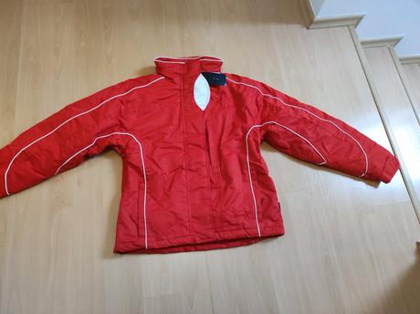 Zimna bunda, s