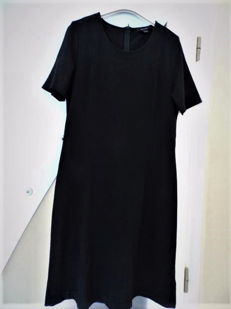 Spoločenské šaty, 42