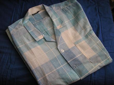 817. kockovaná košeľa, 44