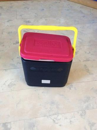 Malá prenosná chladnička na bicykel,