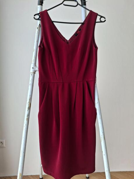 Vínové šaty, xs
