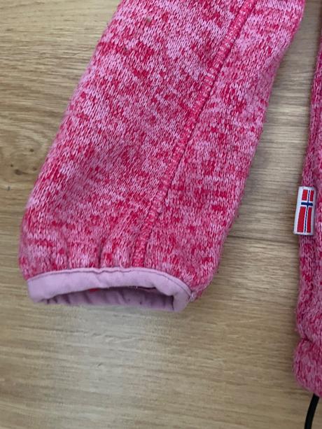 Super lahka bunda po dcerke, trollkids,110