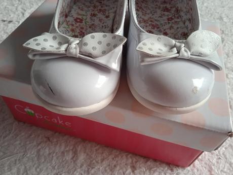 Sandalky, cupcake,21