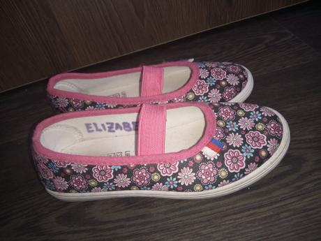 Kvietkované jarmilky 32, 32