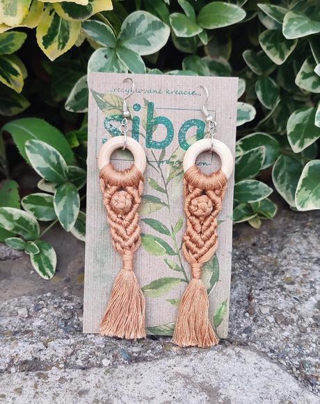 Hand made macrame náušnice - karamelová, 
