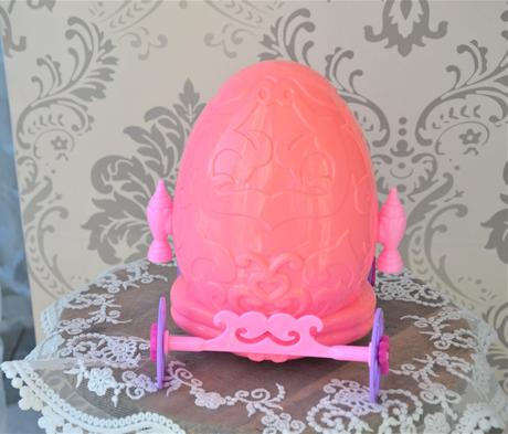 Hračka-koč s koníkom, 