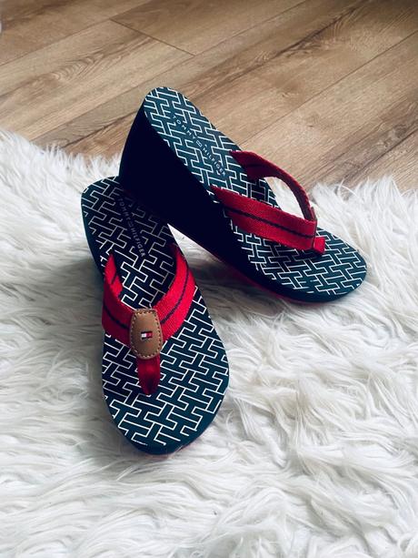 Tommy hilfiger šľapky na platforme, tommy hilfiger,38