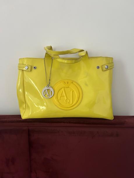 Armani kabelka, armani