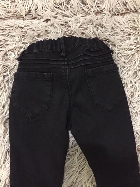 Klasicke čierne rifliky, 110