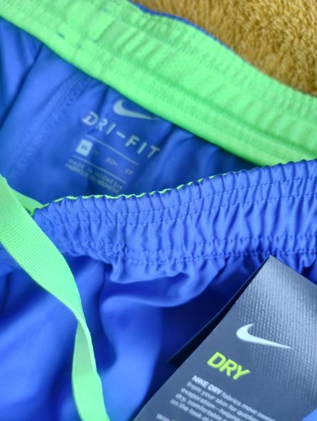 Šortky, nike,xs