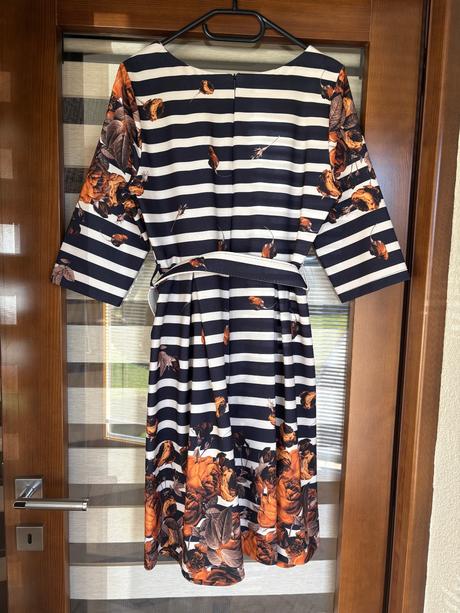Elegantné šaty - m/l, m