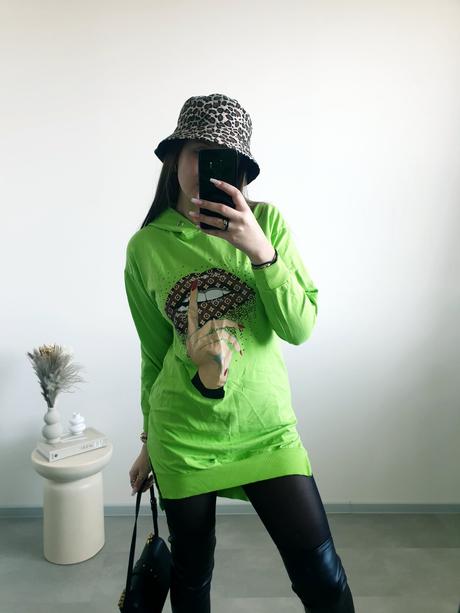 Mikinové šaty s, s